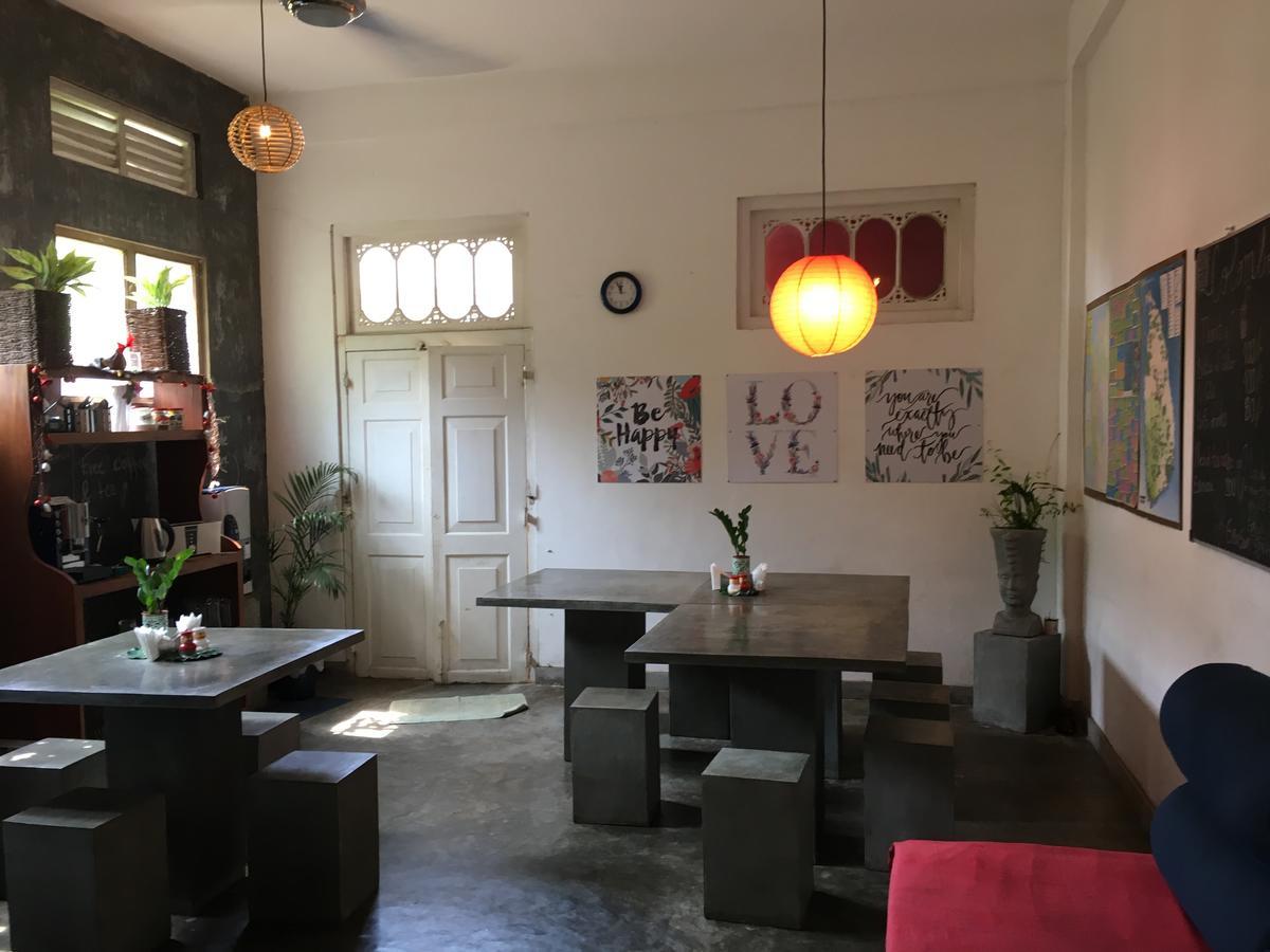 Colombo Beach Hostel 마운트 라비니아 외부 사진